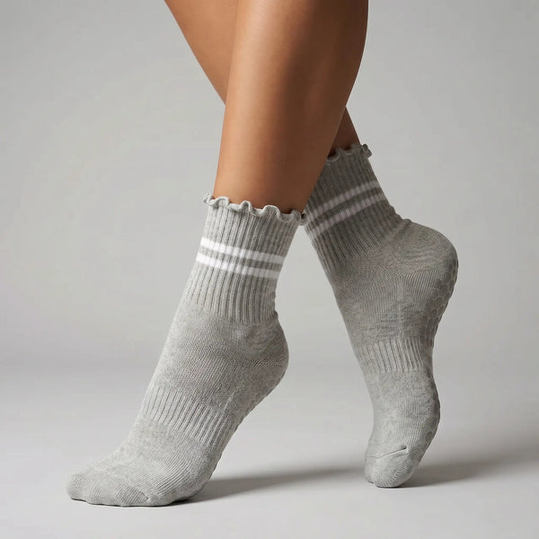 Ruffle Grip Socks – After Dark - eovii