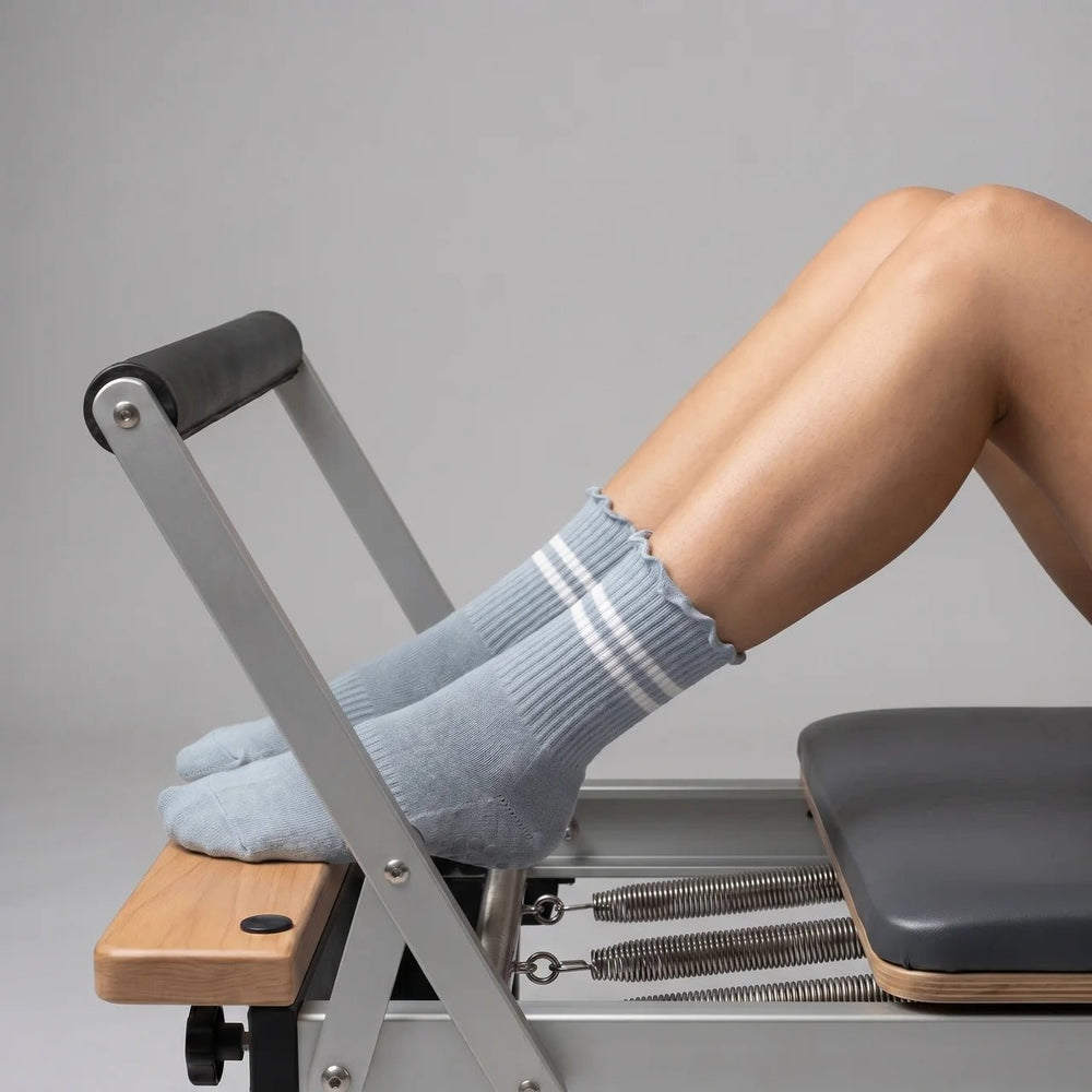 EOVII Non - Slip Lettuce Edge Pilates Grip Socks - eovii